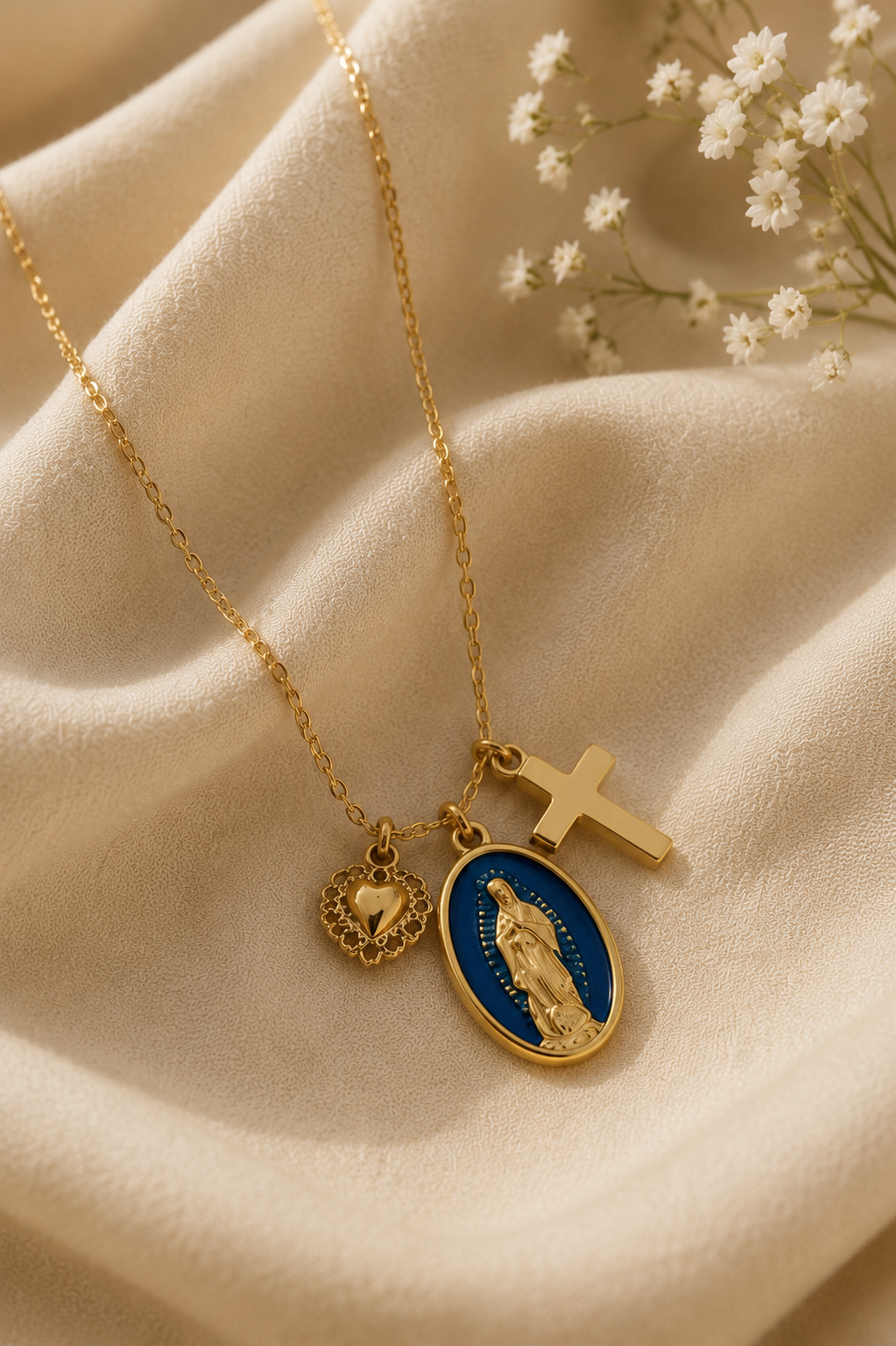 Collier Regina